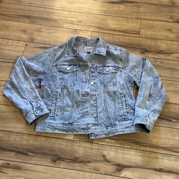 Universal Thread Womens Denim Jacket Button Up Size M - Picture 1 of 4